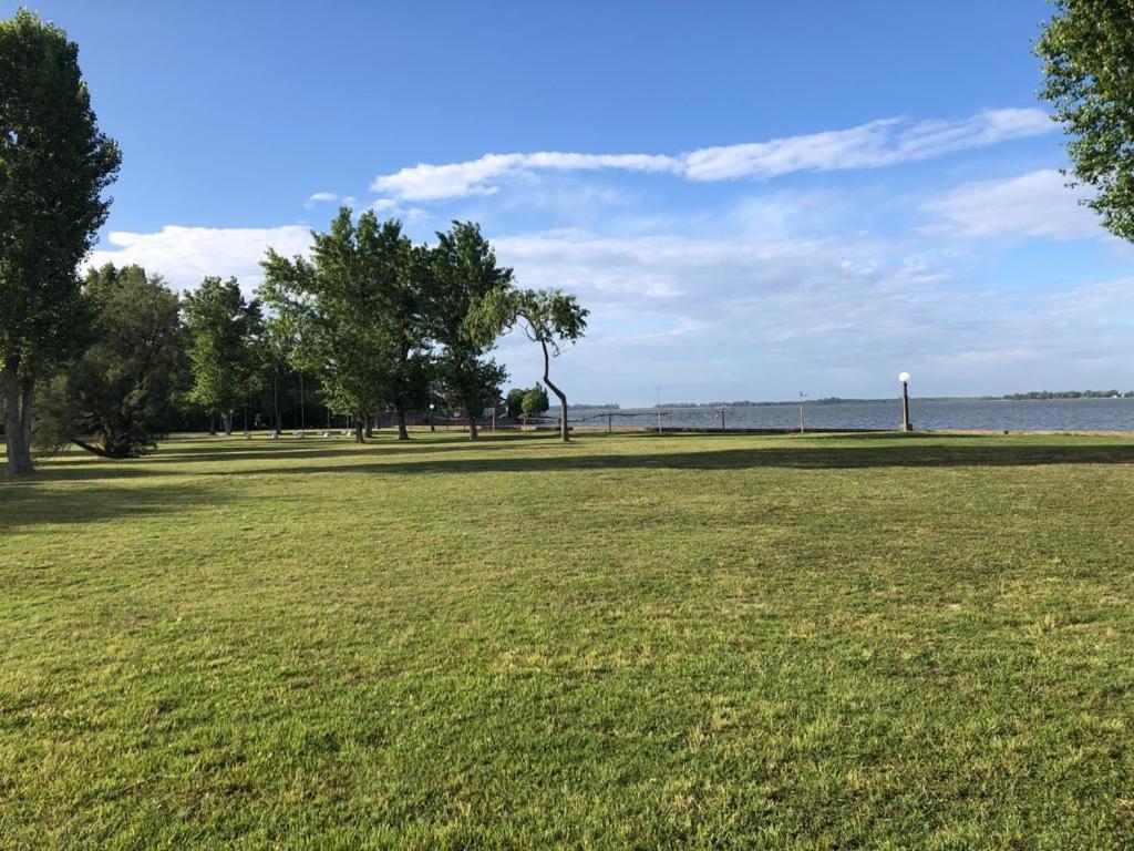 La Vizcaina Villa Chascomus Bagian luar foto
